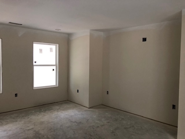 353 Old Lowe Road Spartanburg, SC 29303 - Photo 5 of 10 Living Room