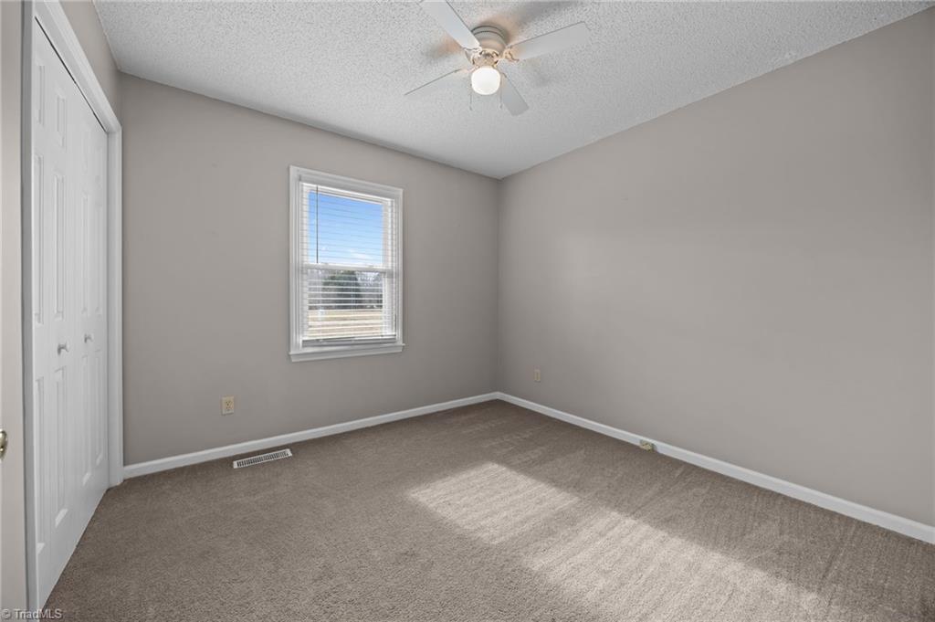 7410 Friendship Ledford Road Winston-Salem, NC 27107 - Photo 14 of 41