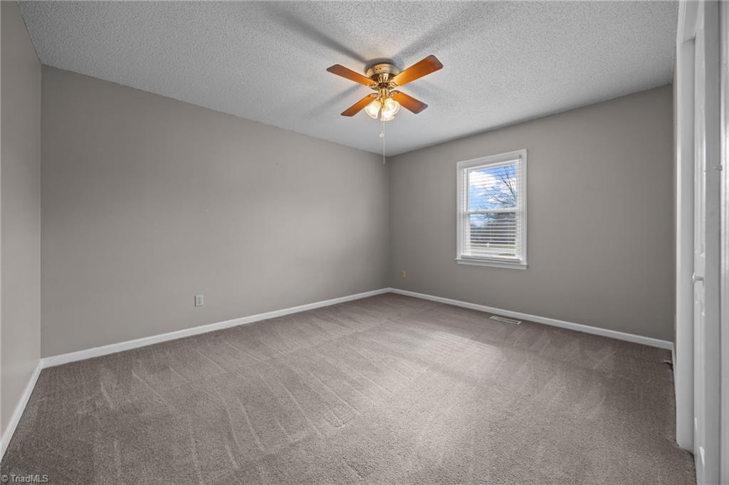 7410 Friendship Ledford Road Winston-Salem, NC 27107 - Photo 17 of 41