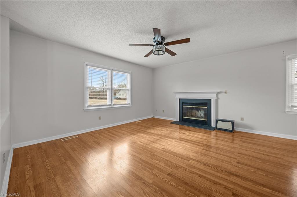 7410 Friendship Ledford Road Winston-Salem, NC 27107 - Photo 2 of 41