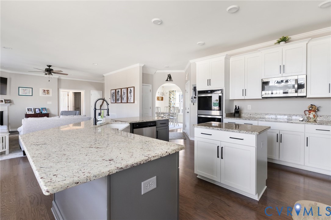 11406 Avening Road Midlothian, VA 23112 - Photo 16 of 36