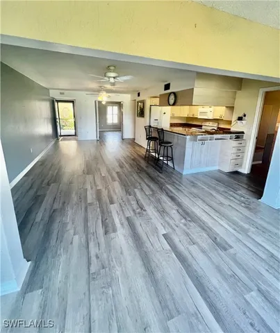 $213,900 | 5765 Trailwinds Drive, Unit 115, Fort Myers, FL 33907