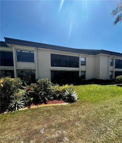 $213,900 | 5765 Trailwinds Drive, Unit 115, Fort Myers, FL 33907