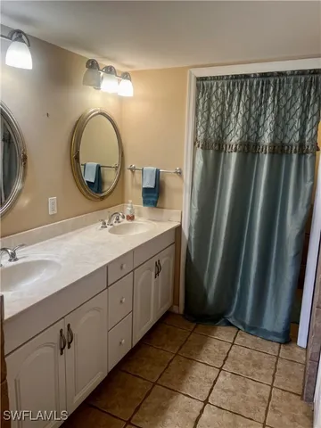 $213,900 | 5765 Trailwinds Drive, Unit 115, Fort Myers, FL 33907