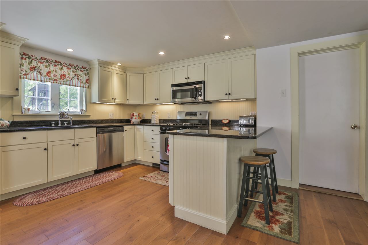 307 East Mountain Road Newport, NH 03773 - Photo 4 of 28 Gallery Image 4