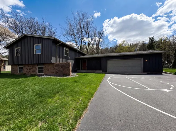 $425,000 | 608 Lower Heritage Way, Farmington, MN 55024