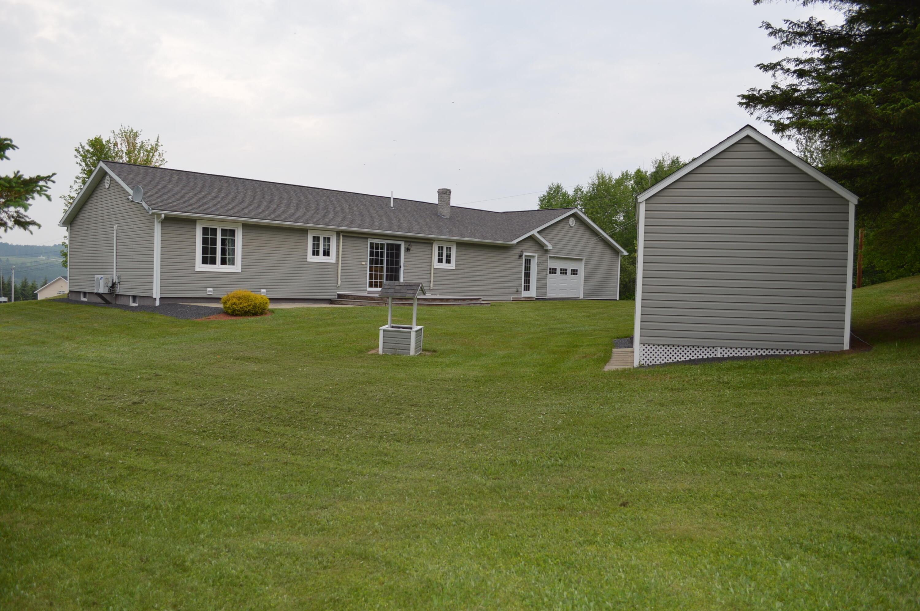 25 Pine Street Fort Kent, ME 04743 - Photo 4 of 32 House with shed