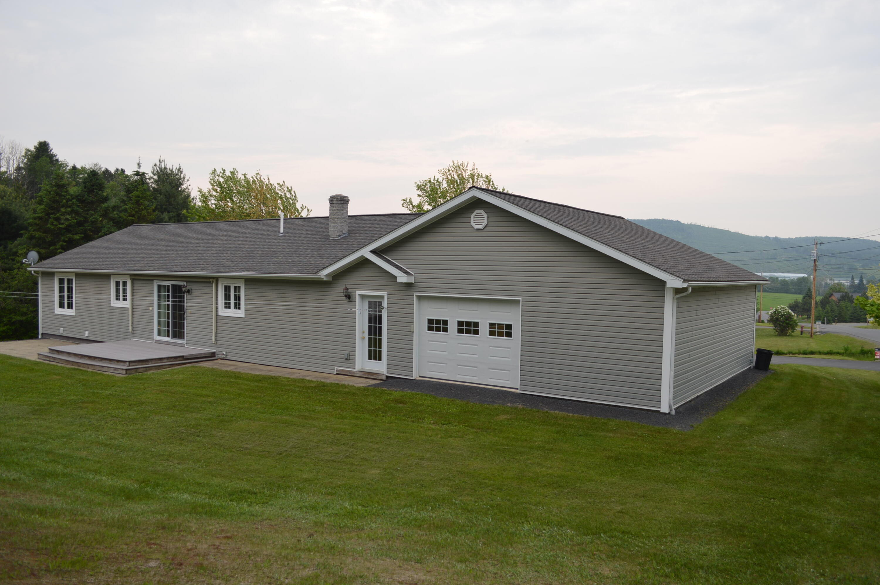 25 Pine Street Fort Kent, ME 04743 - Photo 6 of 32 House-back