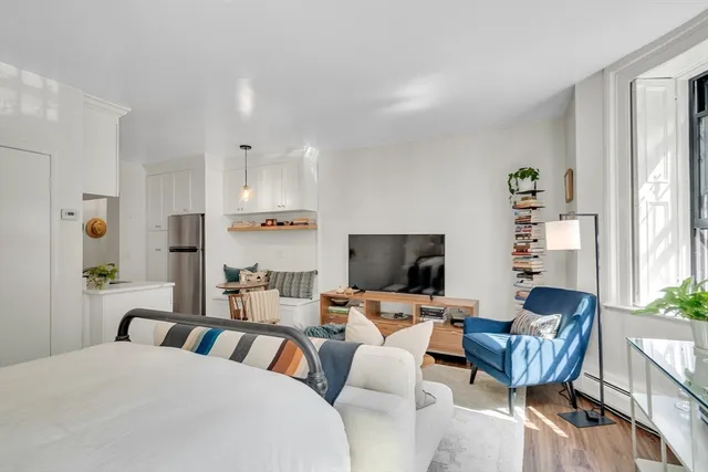 $650,000 | 40 Commonwealth Avenue, Unit A, Boston, MA 02116