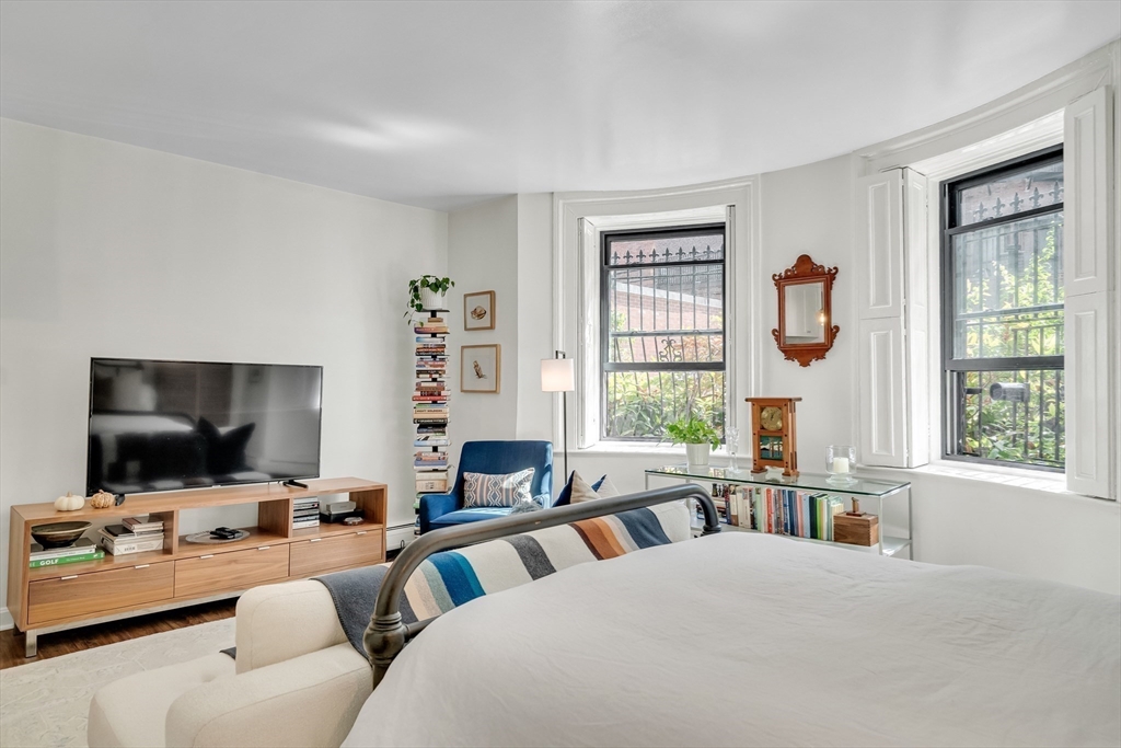 40 Commonwealth Avenue, Unit A Boston, MA 02116 - Photo 4 of 17