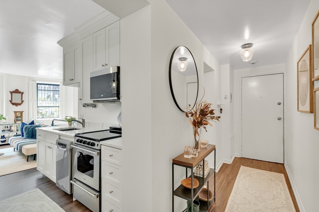 40 Commonwealth Avenue, Unit A Boston, MA 02116 - Photo 8 of 17