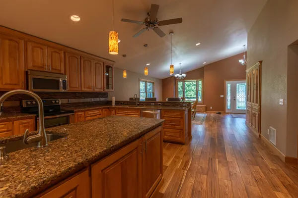 $699,999 | W5281 North Osprey Drive, New Lisbon, WI 53950