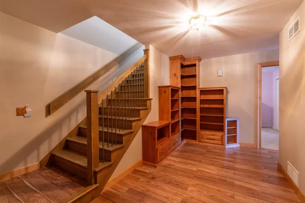 $699,999 | W5281 North Osprey Drive, New Lisbon, WI 53950