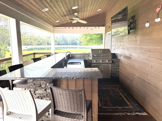 $743,999 | W5281 North Osprey Drive, New Lisbon, WI 53950