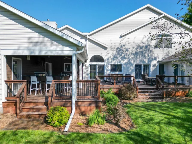 $743,999 | W5281 North Osprey Drive, New Lisbon, WI 53950