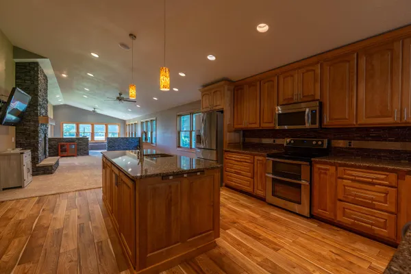 $699,999 | W5281 North Osprey Drive, New Lisbon, WI 53950