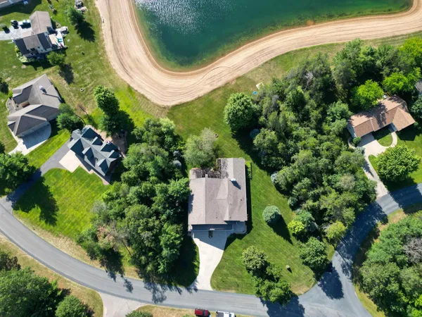 $699,999 | W5281 North Osprey Drive, New Lisbon, WI 53950