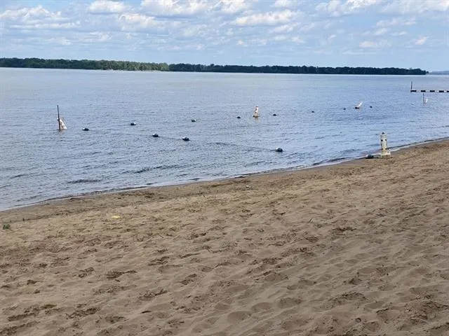 $743,999 | W5281 North Osprey Drive, New Lisbon, WI 53950