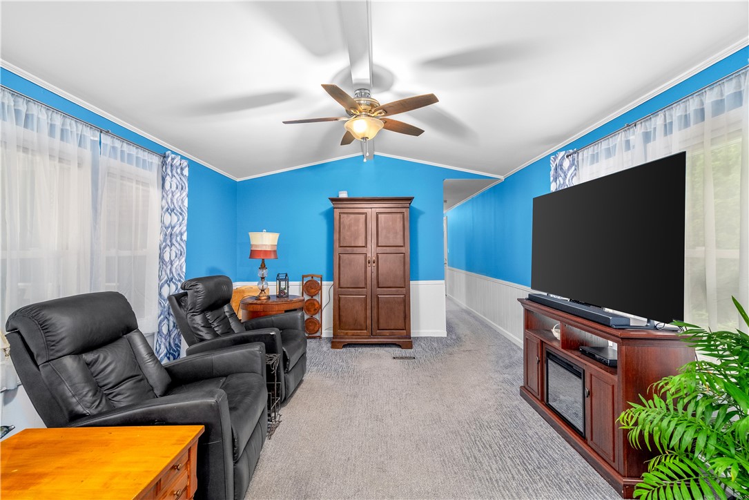 464 Gardiner Road Richmond, RI 02892 - Photo 11 of 37