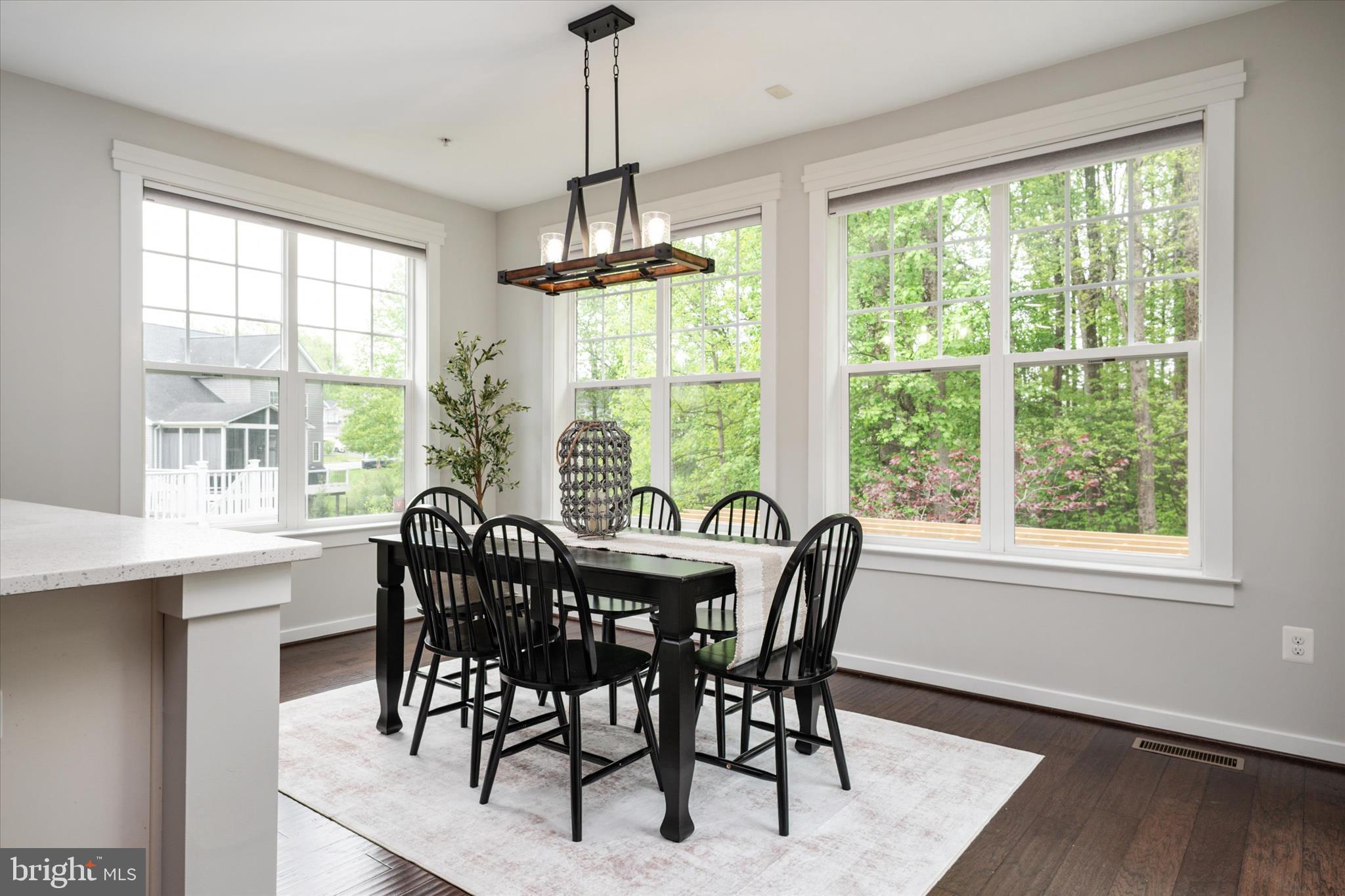 825 Sebastian Lane Crofton, MD 21114 - Photo 16 of 78 Sun room off Kitchen used as breakfast nook