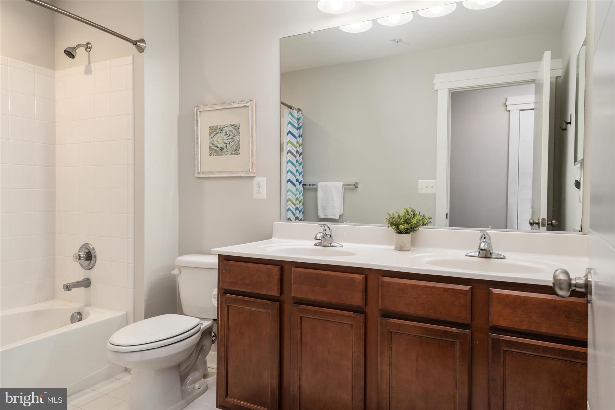 825 Sebastian Lane Crofton, MD 21114 - Photo 37 of 78 Hall Bath