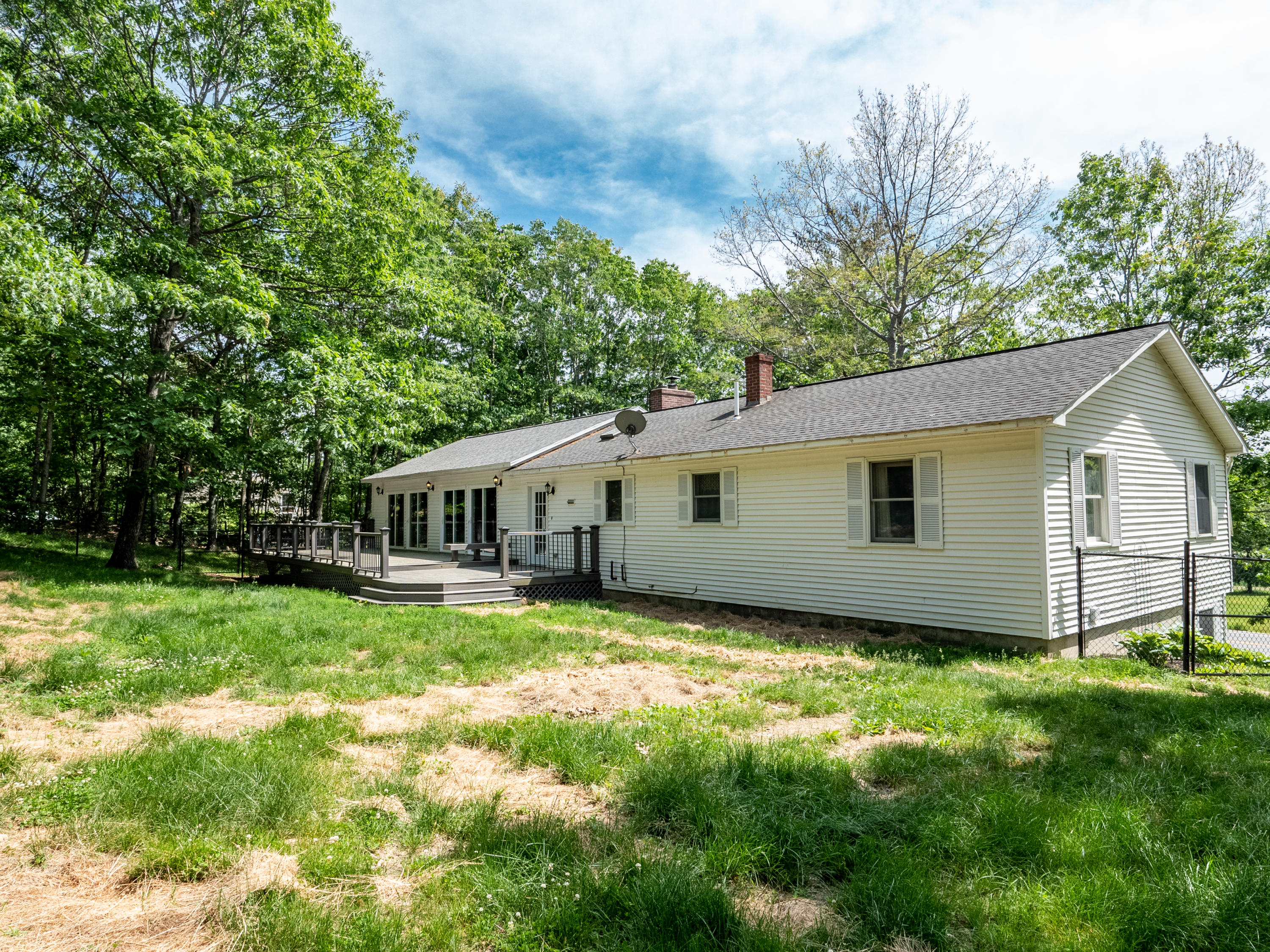 106 East Pittston Road Pittston, ME 04345 - Photo 3 of 23 Exterior5