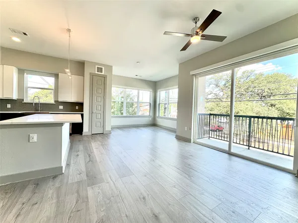$3,166 | 401 West 25th Street, Unit 1144, Houston, TX 77008