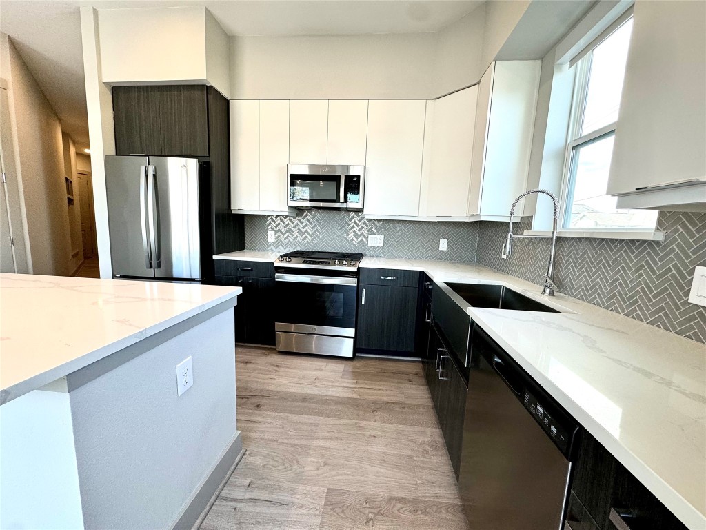 401 West 25th Street, Unit 1144 Houston, TX 77008 - Photo 4 of 19