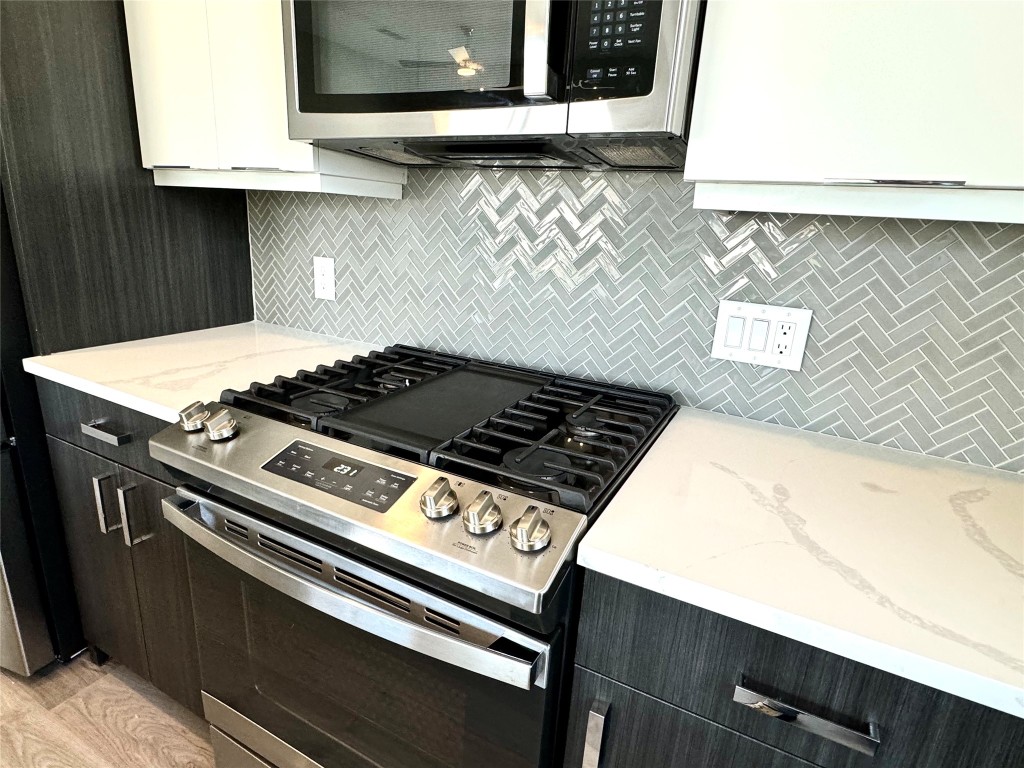 401 West 25th Street, Unit 1144 Houston, TX 77008 - Photo 5 of 19