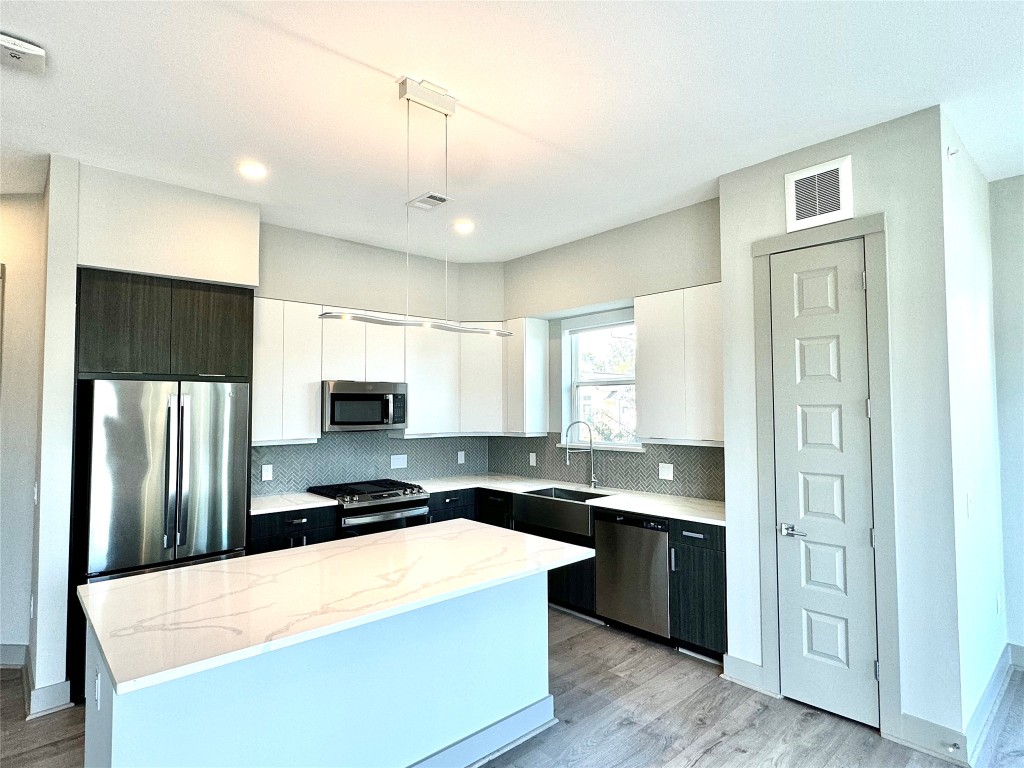 401 West 25th Street, Unit 1144 Houston, TX 77008 - Photo 10 of 19