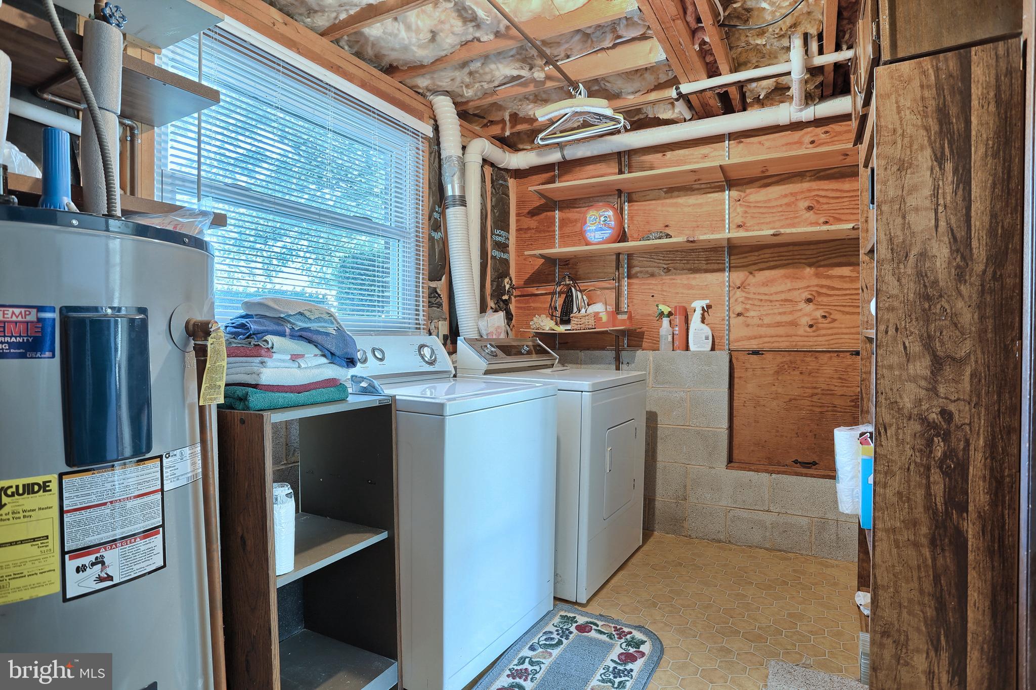 587 Wellington Road Harrisburg, PA 17109 - Photo 22 of 29 Laundry room leads to garage
