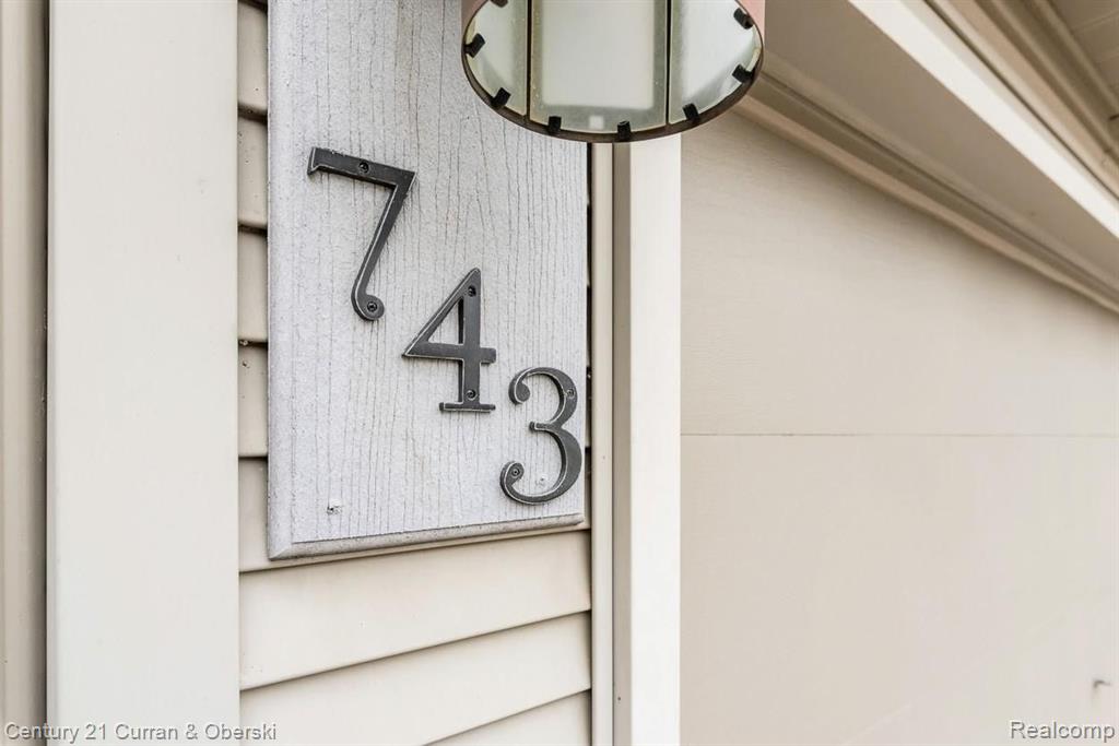 743 Eastbridge Court, Unit 95 Rochester Hills, MI 48307 - Photo 4 of 38