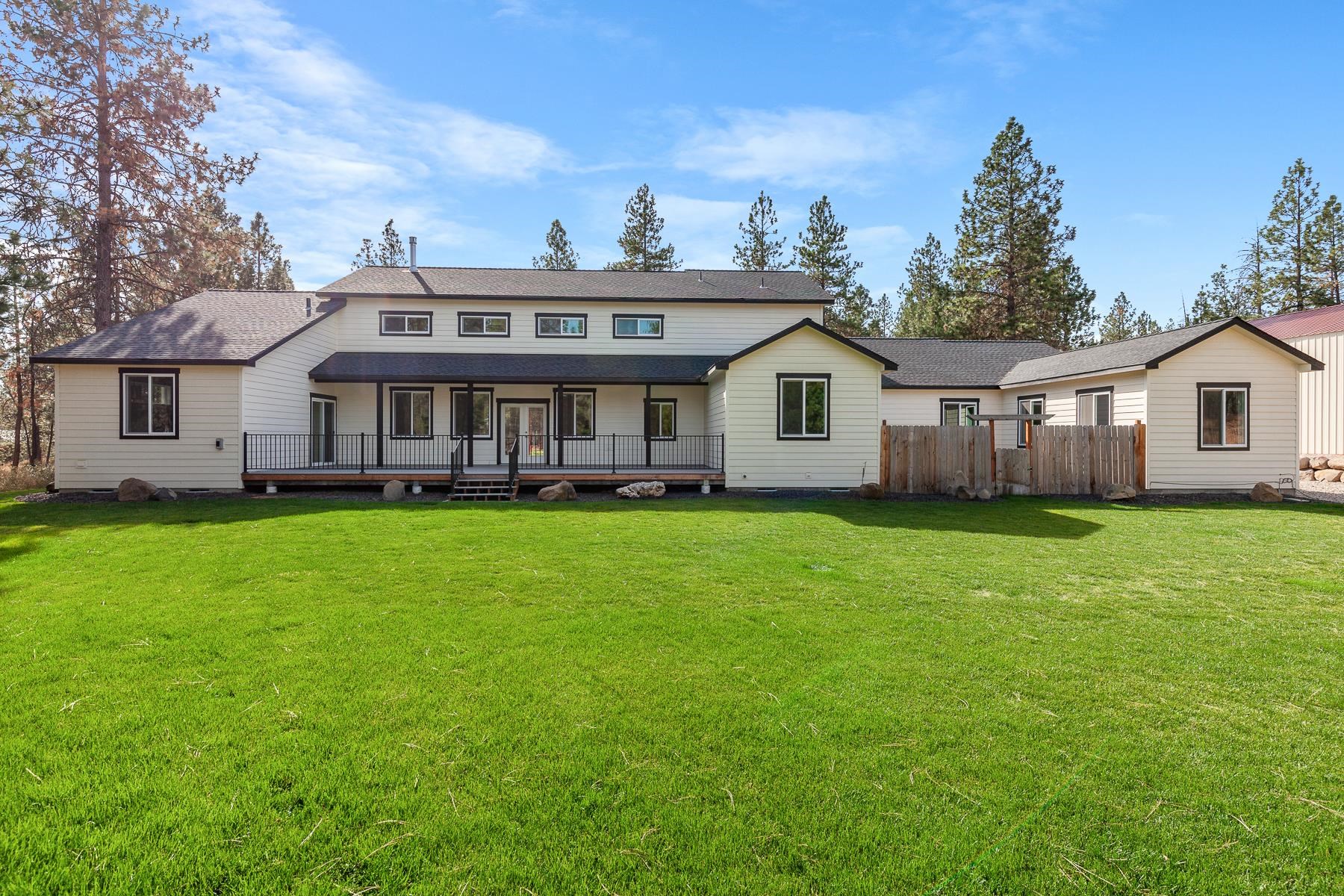 28411 North Milan Road Chattaroy, WA 99003 - Photo 44 of 49