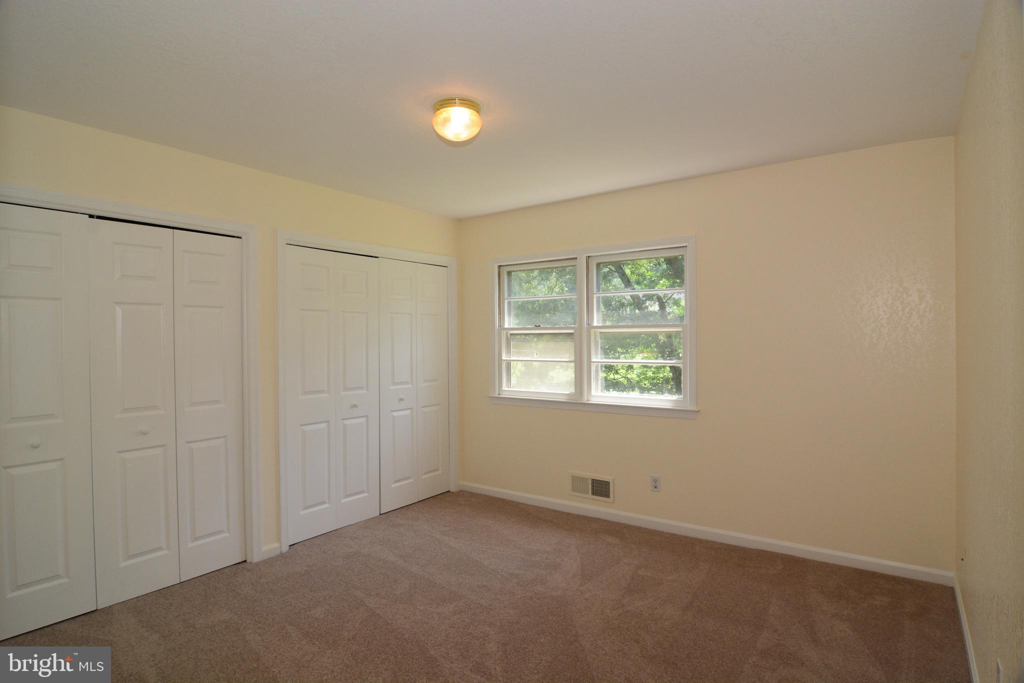 10212 East Hunter Valley Road Vienna, VA 22181 - Photo 31 of 40 Gallery Image 31