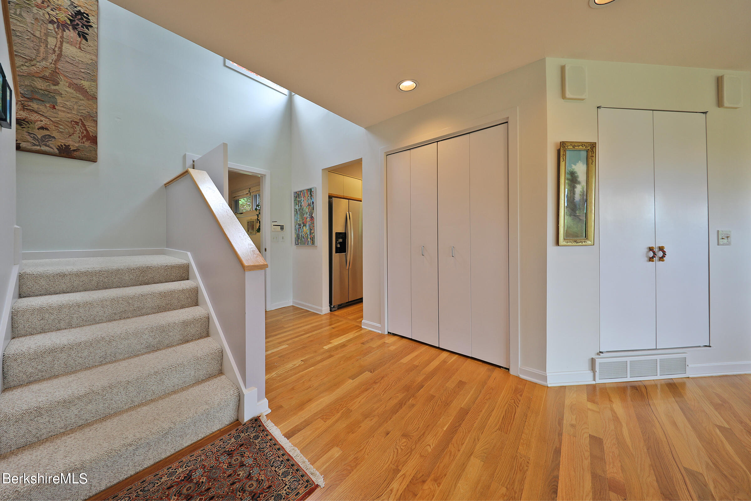 19 Hawthorne Road, Unit HV 17 Stockbridge, MA 01262 - Photo 31 of 53 MAIN LEVEL HALLWAY