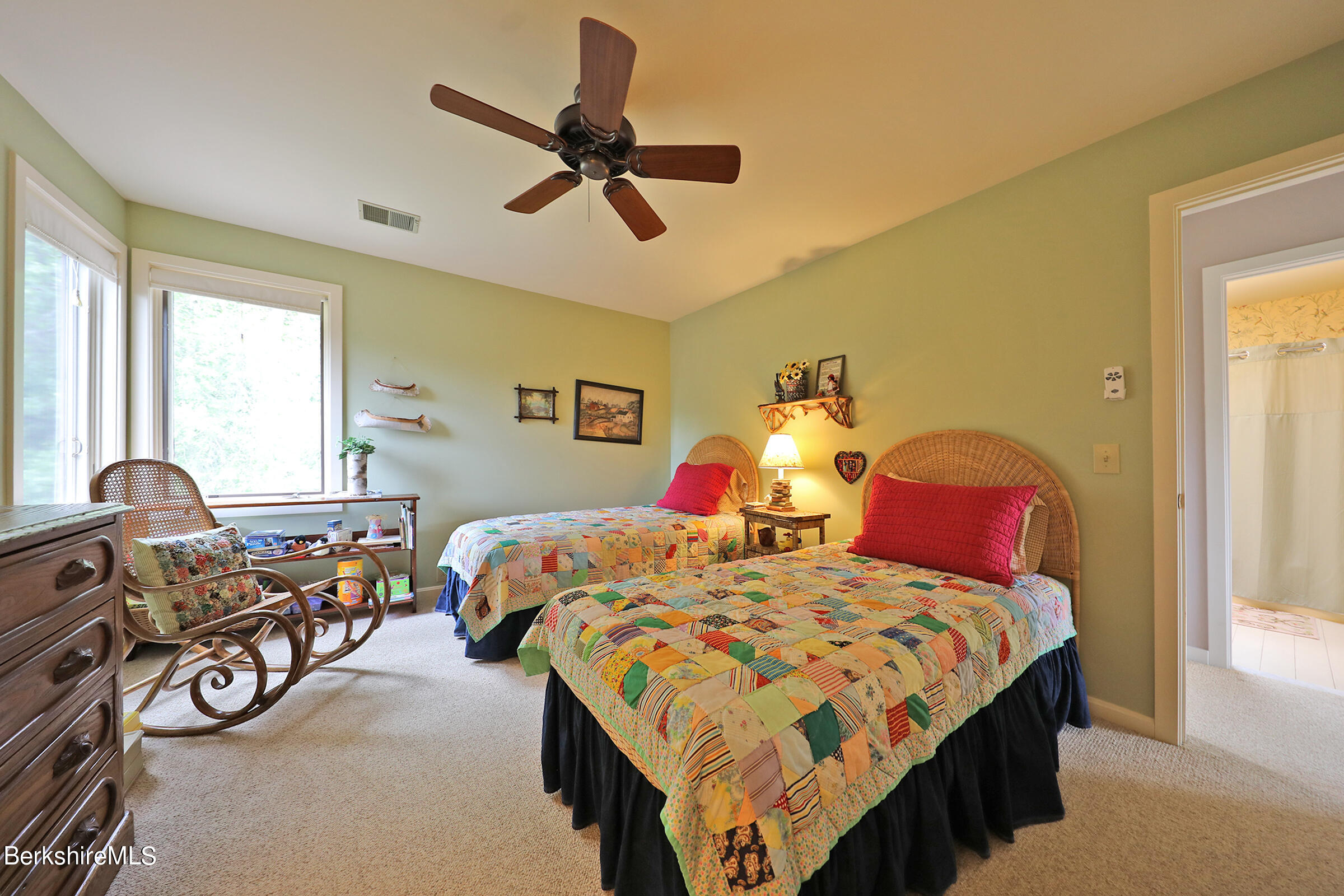 19 Hawthorne Road, Unit HV 17 Stockbridge, MA 01262 - Photo 38 of 53 GUEST ROOM
