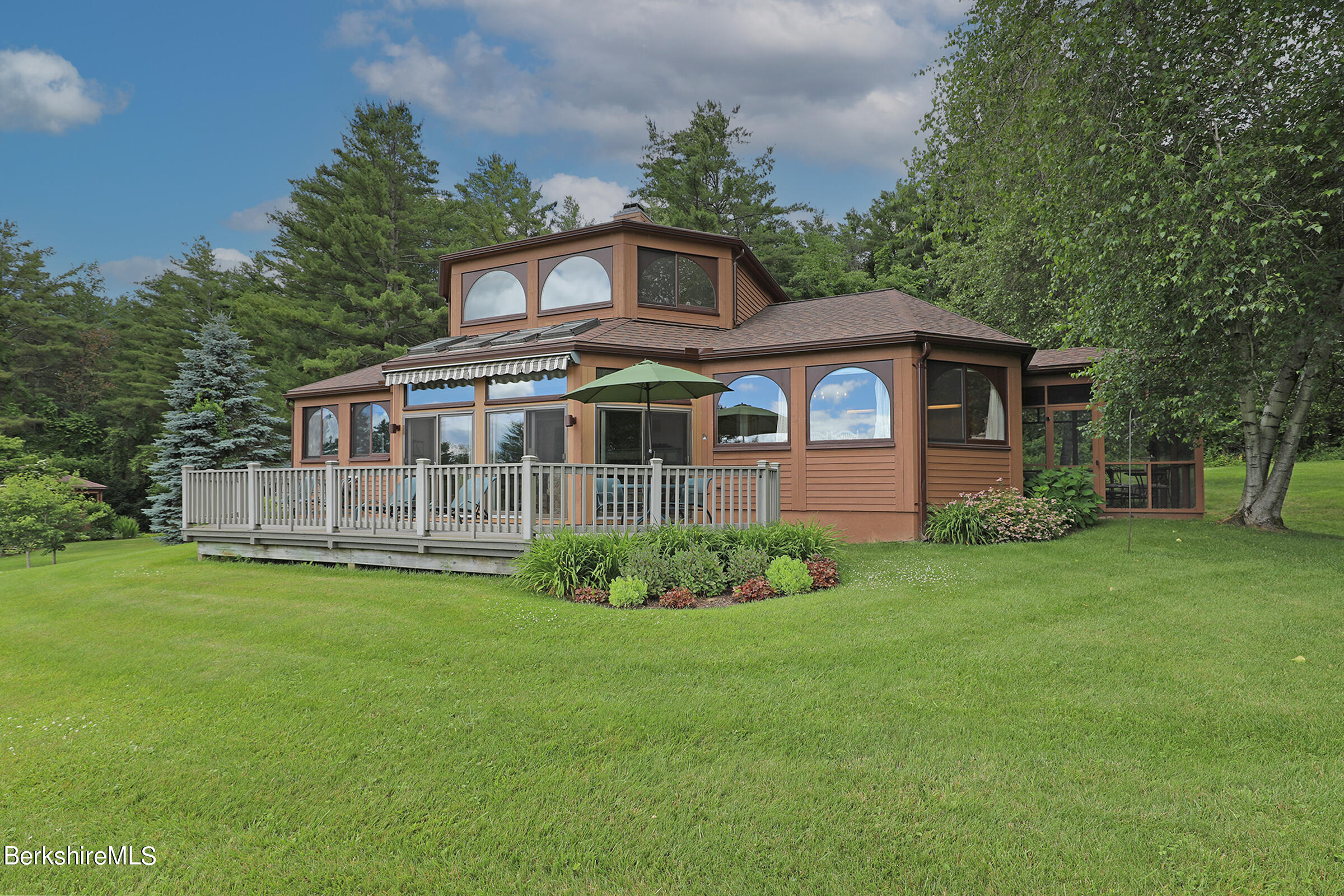 19 Hawthorne Road, Unit HV 17 Stockbridge, MA 01262 - Photo 40 of 53 SOUTHERN ELEVATION