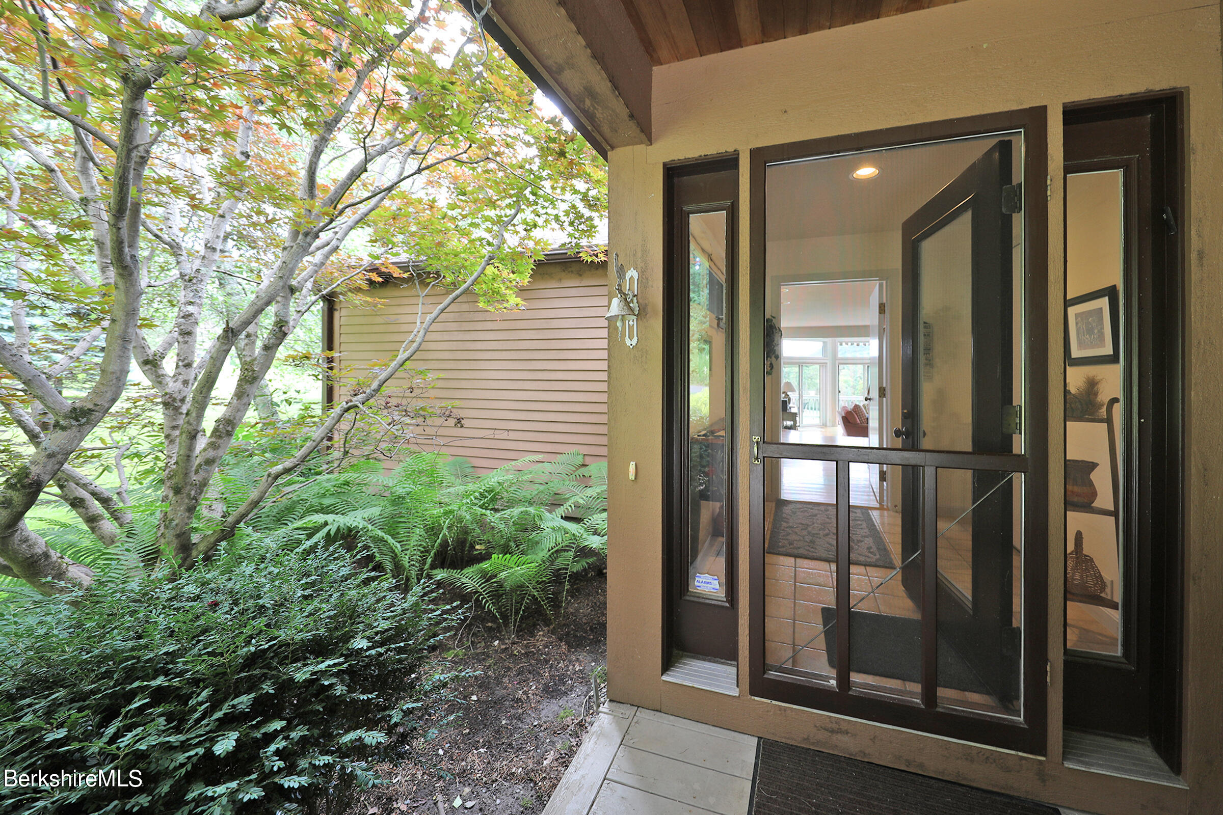 19 Hawthorne Road, Unit HV 17 Stockbridge, MA 01262 - Photo 5 of 53 FRONT DOOR