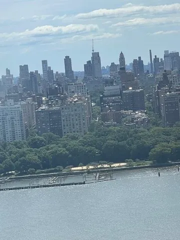 $340,000 | 7002 Boulevard East, Unit 42D, Guttenberg, NJ 07093