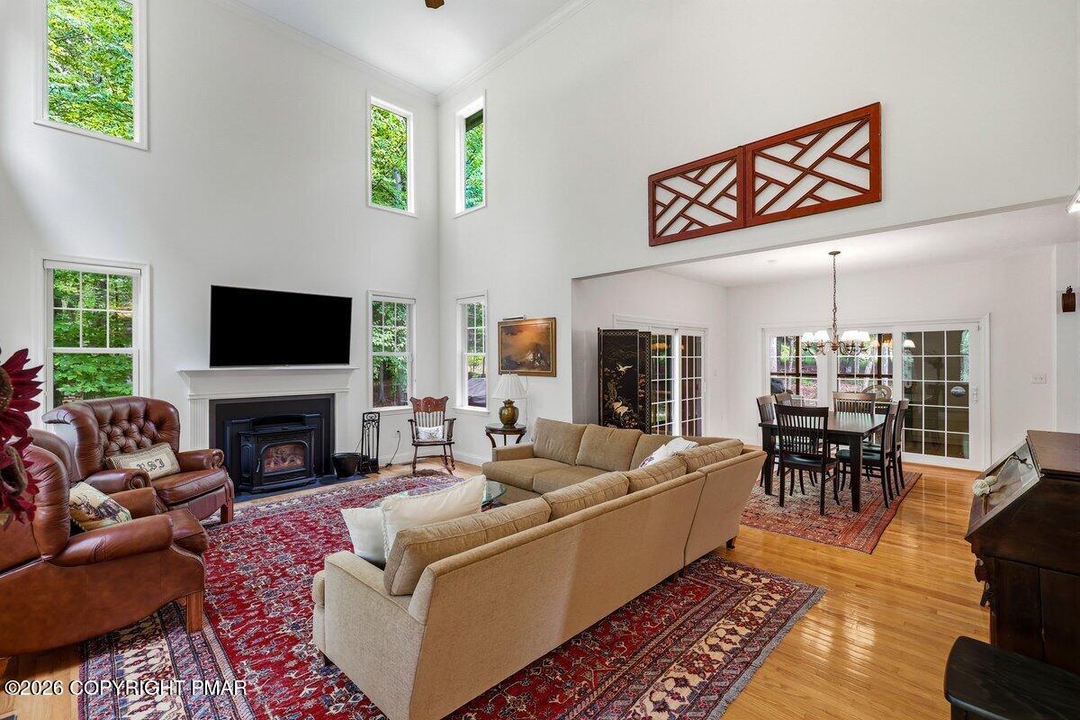 128 Creekside Road Canadensis, PA 18325 - Photo 7 of 68 Living room