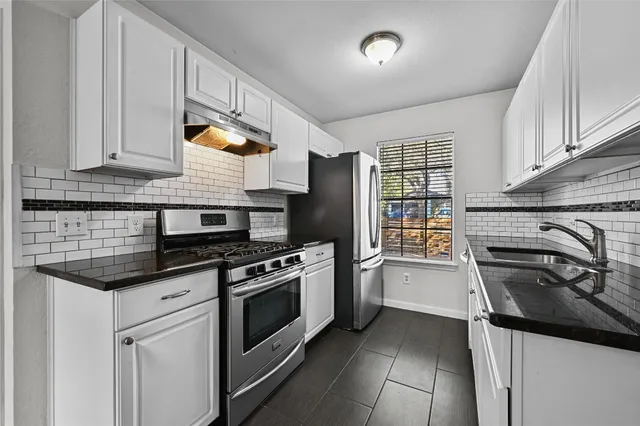 $2,250 | 8730 Birmingham Drive, Austin, TX 78748