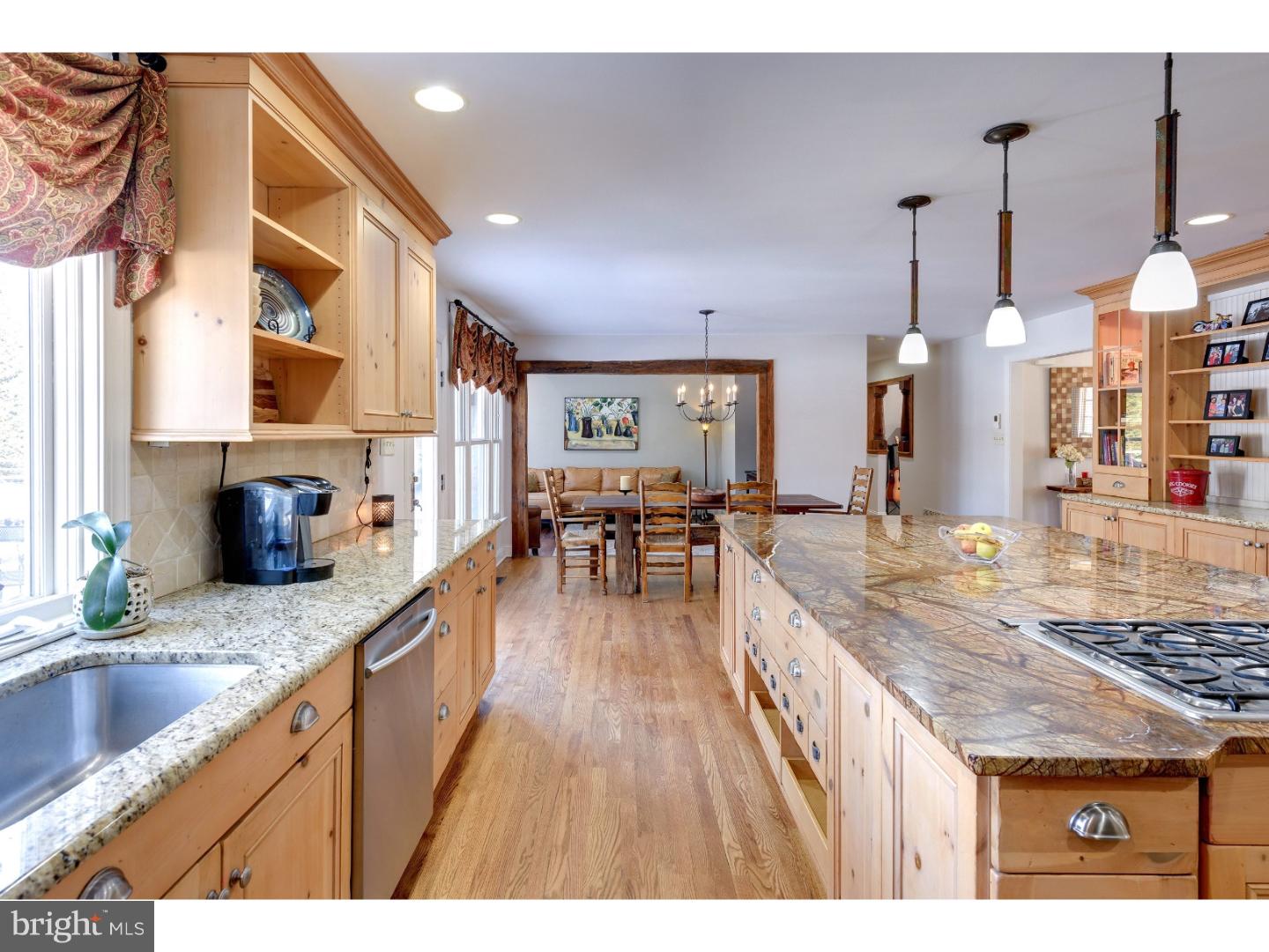 18 Clearview Road Malvern, PA 19355 - Photo 5 of 25 Kitchen