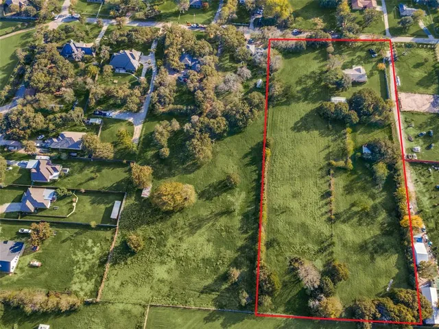 $950,000 | 1425 L Swiney Hiett Road, Kennedale, TX 76060