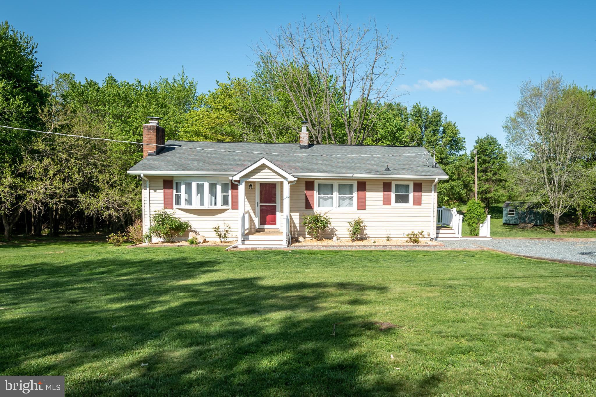 1691 Hartwood Road Fredericksburg, VA 22406 - Photo 2 of 29