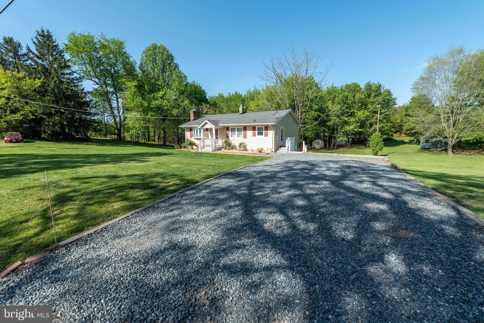 1691 Hartwood Road Fredericksburg, VA 22406 - Photo 4 of 29