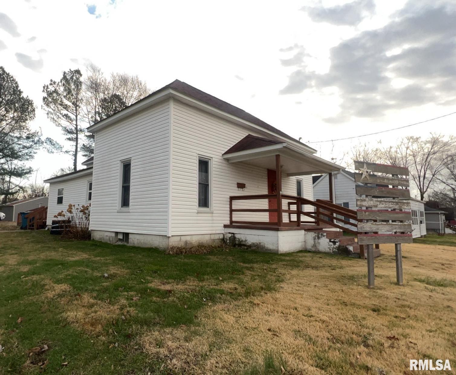 606 South State Street Christopher, IL 62822 - Photo 1 of 20 Gallery Image 1