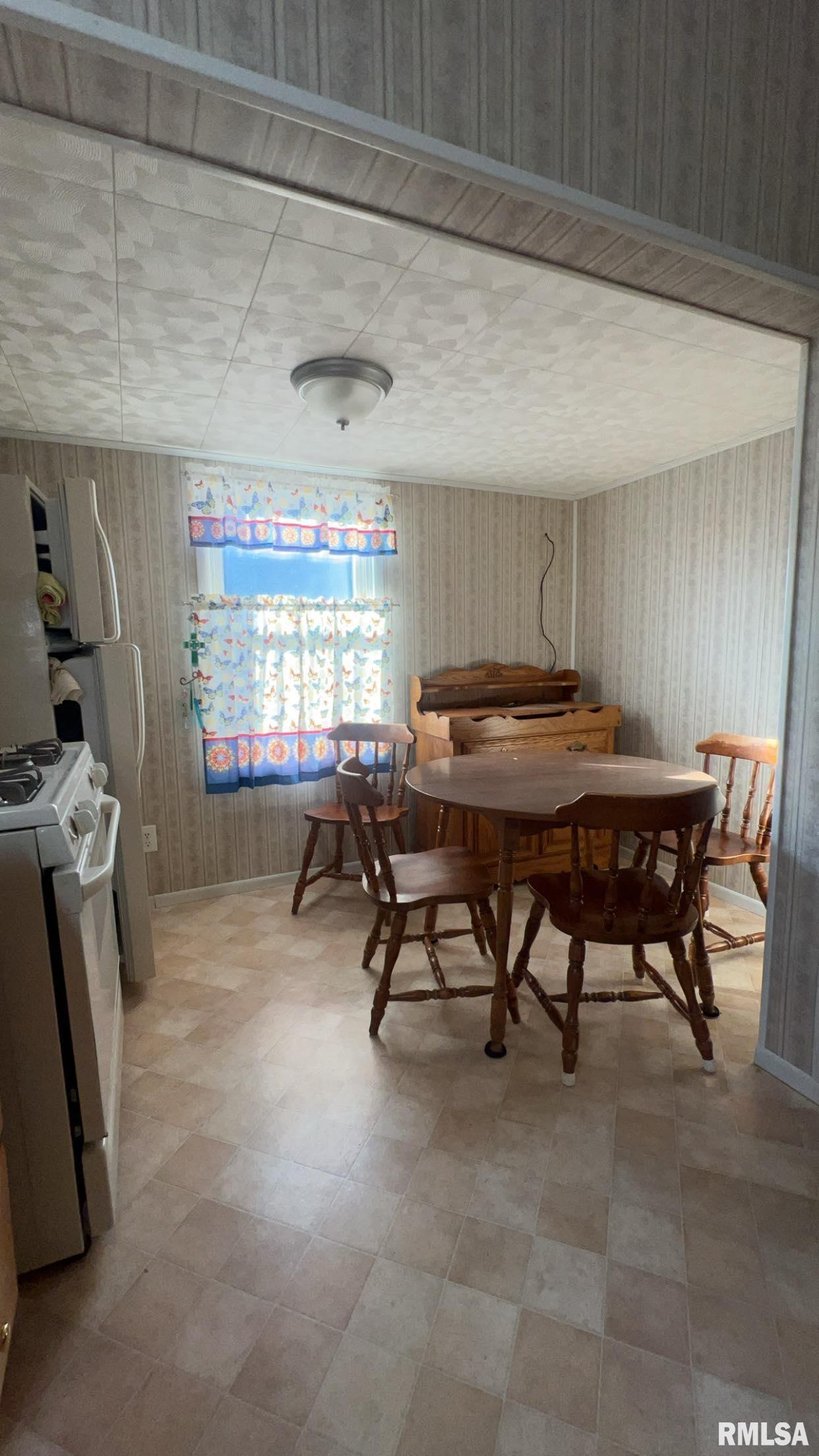 606 South State Street Christopher, IL 62822 - Photo 18 of 20 Gallery Image 18