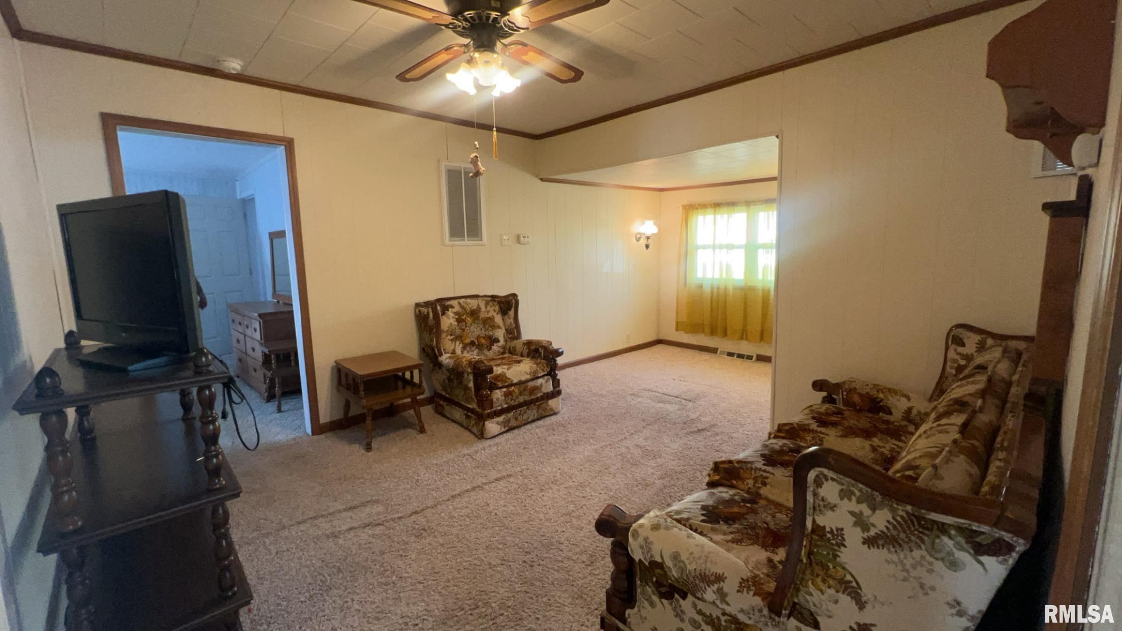 606 South State Street Christopher, IL 62822 - Photo 8 of 20 Gallery Image 8