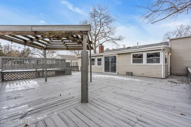 $549,990 | 109 Laurel Boulevard, Lanoka Harbor, NJ 08734