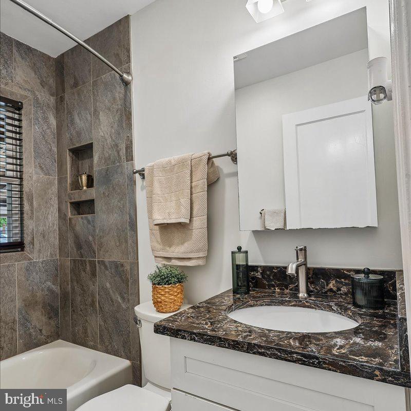 1501 Crest Road Silver Spring, MD 20902 - Photo 19 of 50 Remodeled Main Level Full Bath